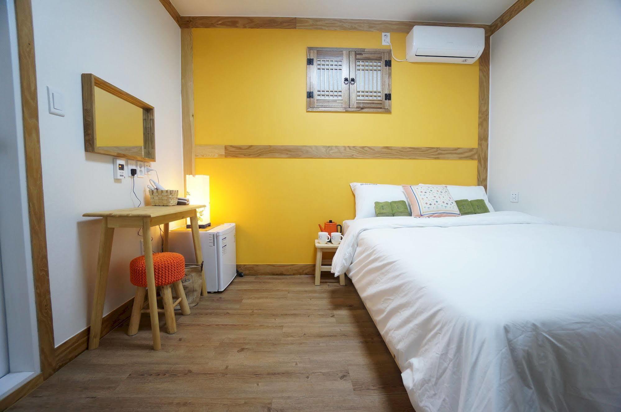 Mini Hotel Dalkom In Dongdaemun Seul Dış mekan fotoğraf