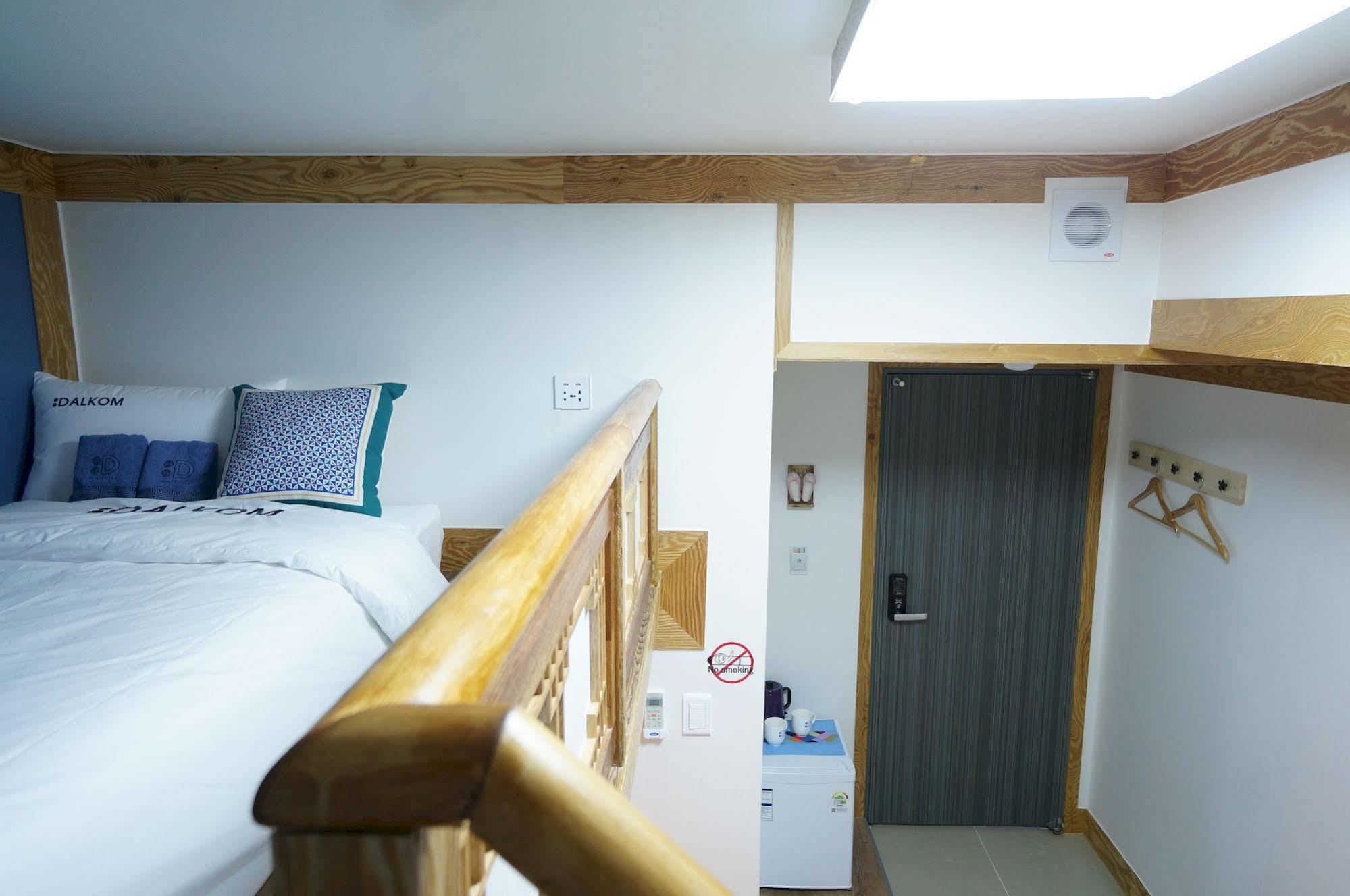 Mini Hotel Dalkom In Dongdaemun Seul Dış mekan fotoğraf
