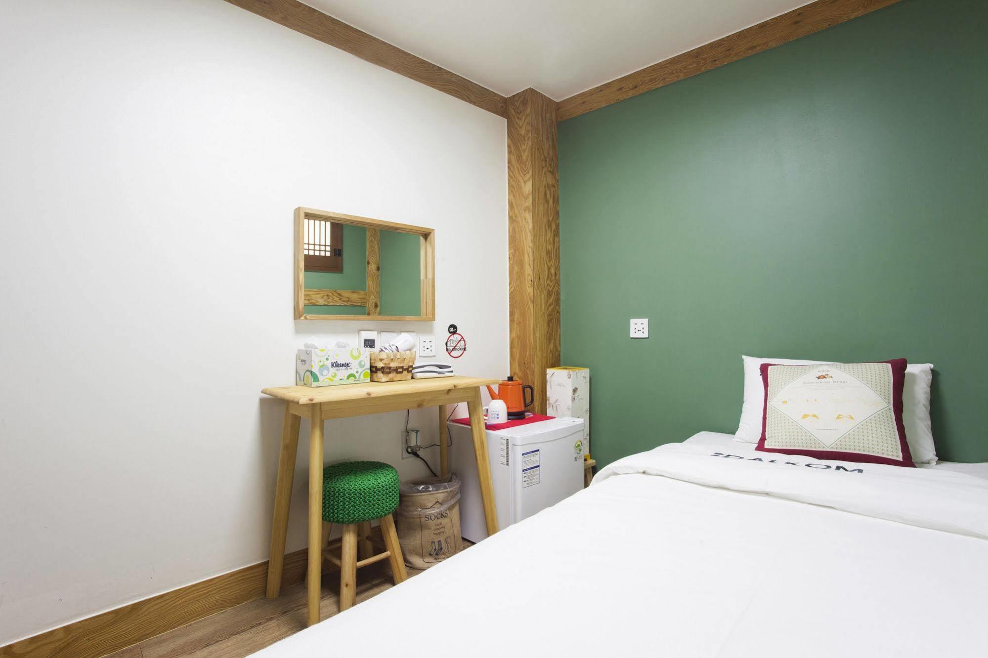 Mini Hotel Dalkom In Dongdaemun Seul Dış mekan fotoğraf